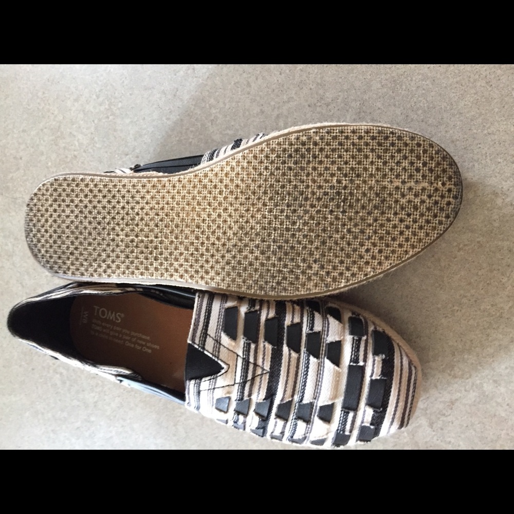 TOMS | size 8 - Picture 5 of 5